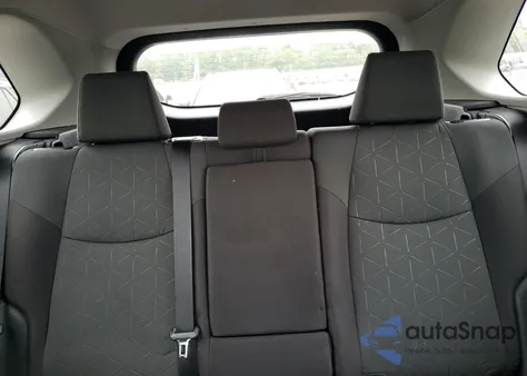 2022 Toyota Rav4 Xle z USA, uszkodzony, nr VIN 2T3P1RFV7NW285480